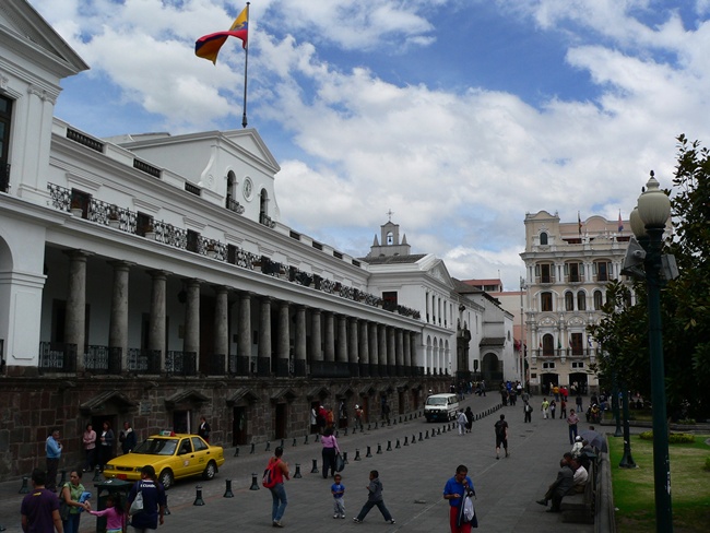 ../../Pictures/050210/096 Quito.JPG